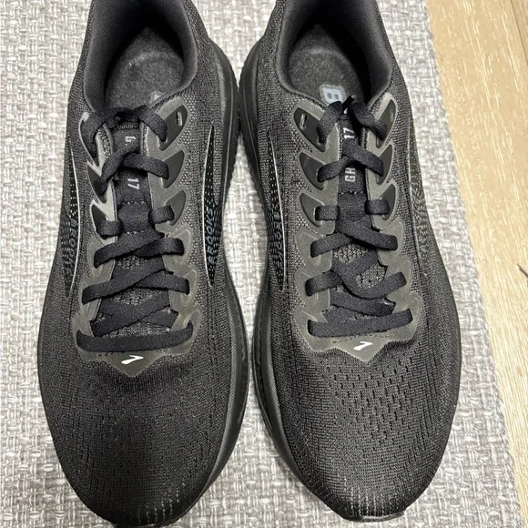 Brooks Ghost 17 woman’s shoe - Picture 2 of 14